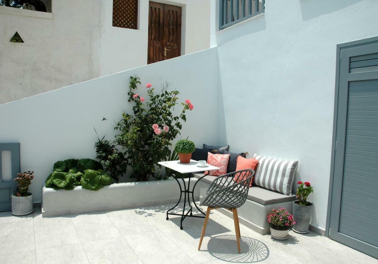 Kalypso House Villa Pera Gyalos Ngoại thất bức ảnh